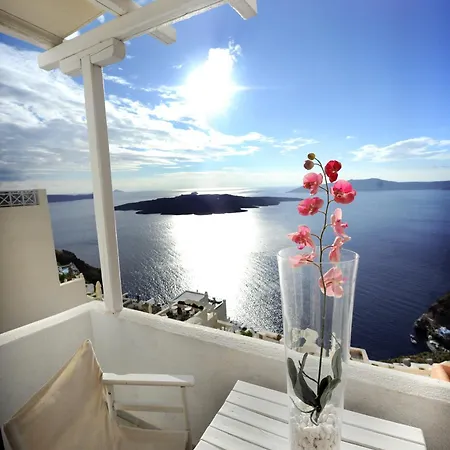 Kavalari - Adults Only Fira (Santorini)