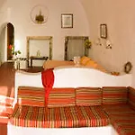 Kavalari - Adults Only Fira (Santorini)