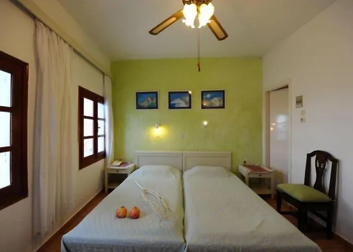 Kavalari - Adults Only 2*