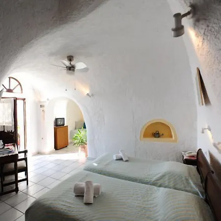 Kavalari - Adults Only 2*