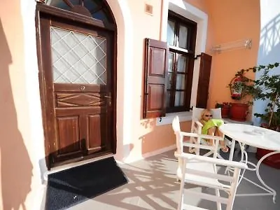Kavalari - Adults Only Hotell Fira (Santorini)